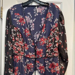 Free People size large gorgeous navy, black and red floral blouse NWOT